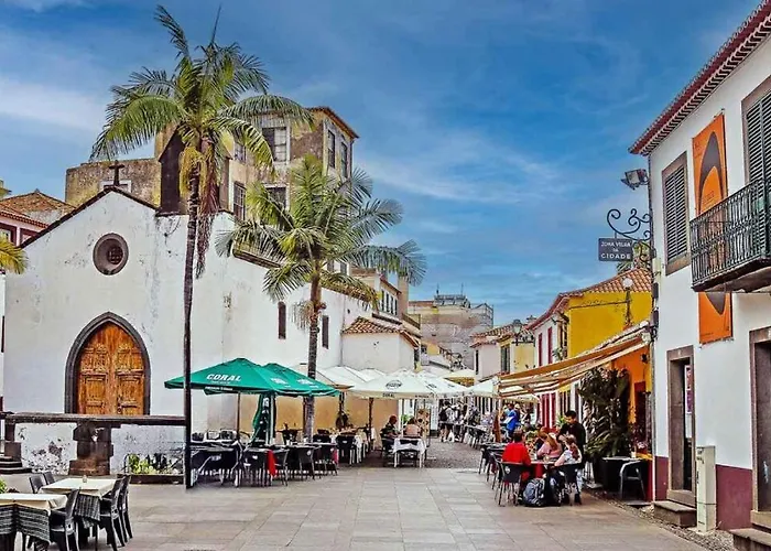 In - Heart With Rooftop Funchal