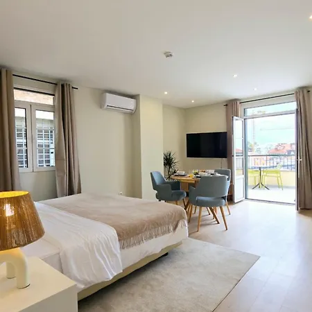 In - Heart With Rooftop * Funchal (Madeira)