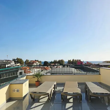 Appartement In - Heart With Rooftop