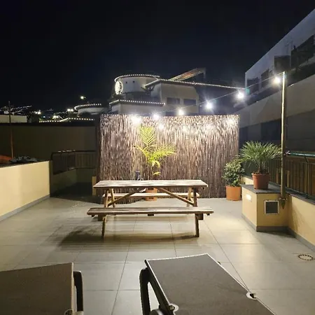 In - Heart With Rooftop * Funchal (Madeira)