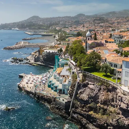 In - Heart With Rooftop Funchal (Madeira)
