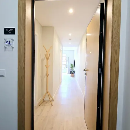 In - Heart With Rooftop * Funchal (Madeira)