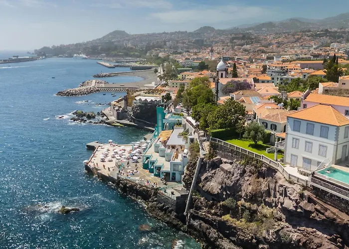 In - Heart With Rooftop Funchal (Madeira)
